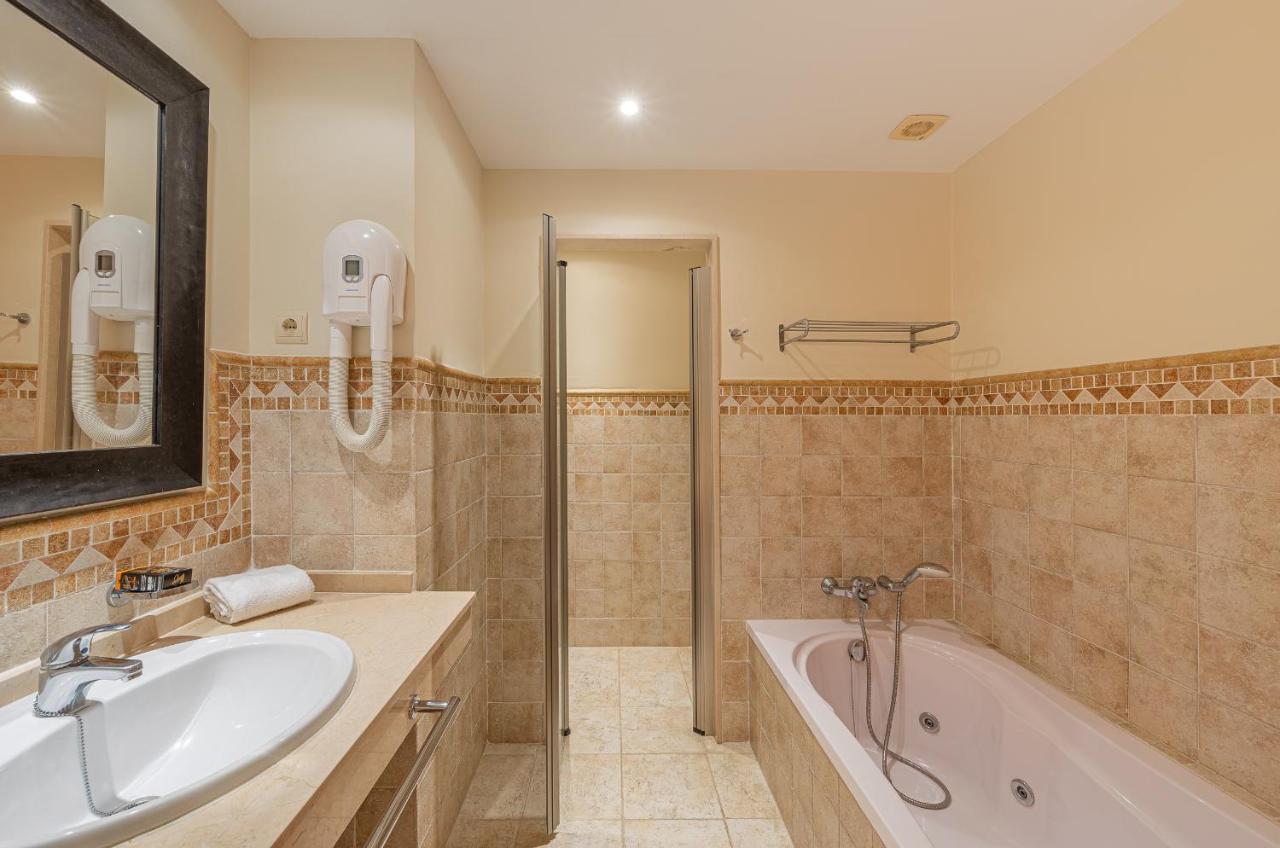 Mijas Costa, Apartment Near To Beach, Wyndham Málaga Kültér fotó